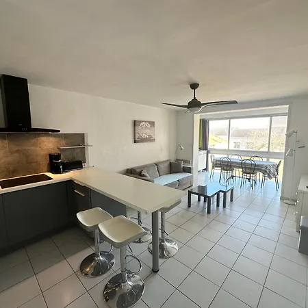 Appartement Location Saisonniere A Pour 2 Personnes - Fr-1-781-95 *
